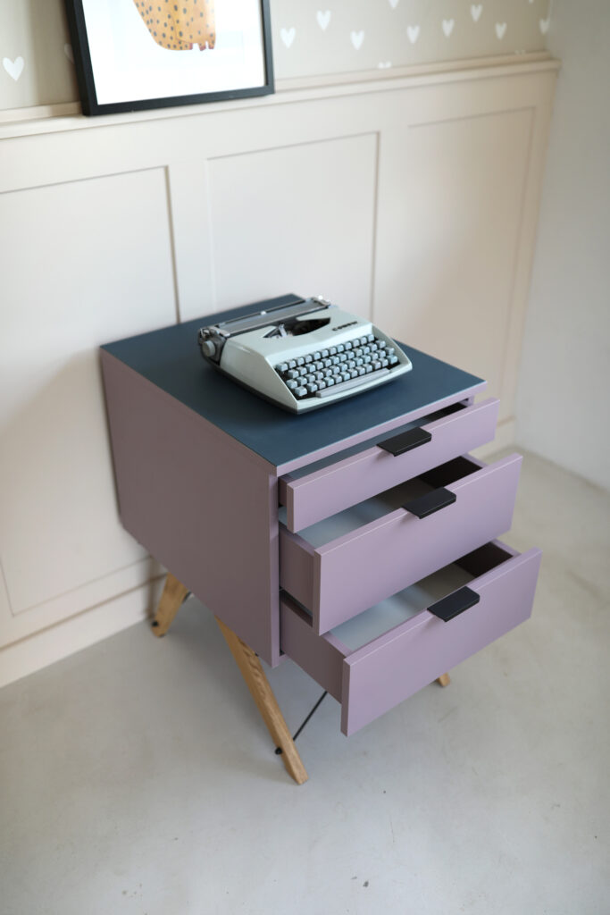 Kontener do biurka z 3 szufladami BASIC