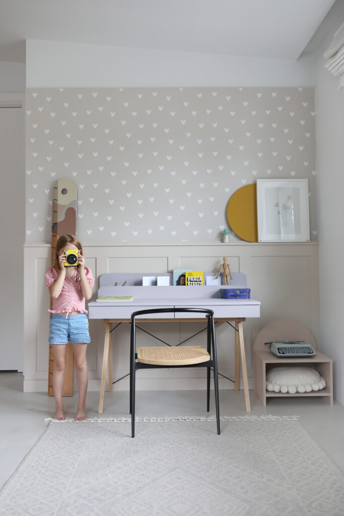 Biurko z pionową nadstawką BASIC VERTICAL