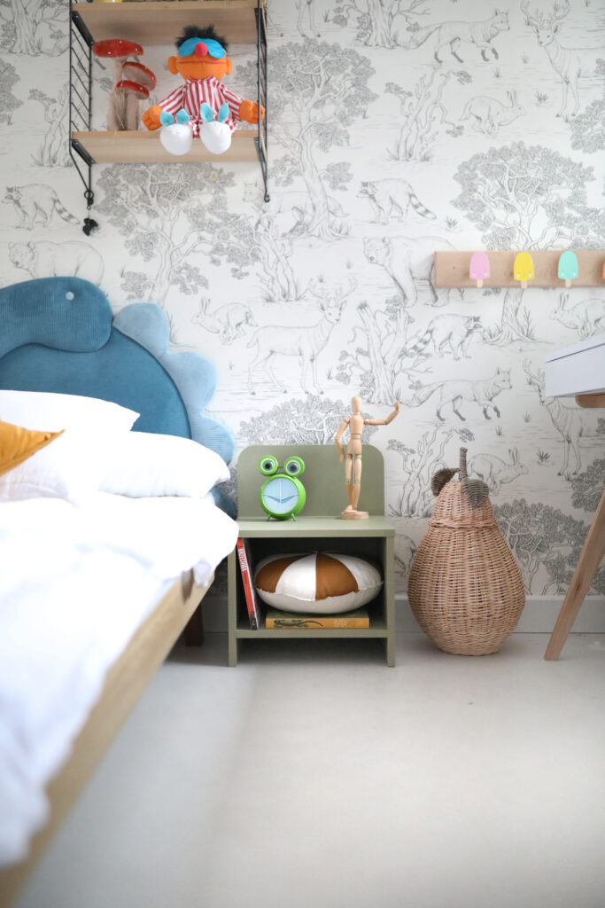 Okazja! Fioletowa szafeczka nocna REDU OD RĘKI!