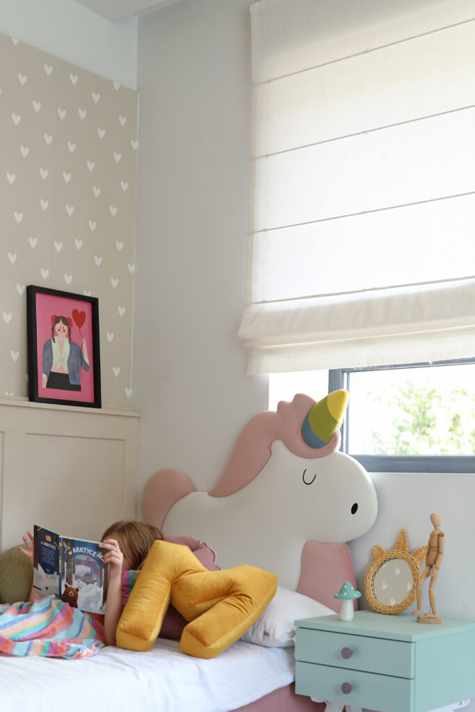 Łóżko jednorożec UNICORN LEGS TEXTI