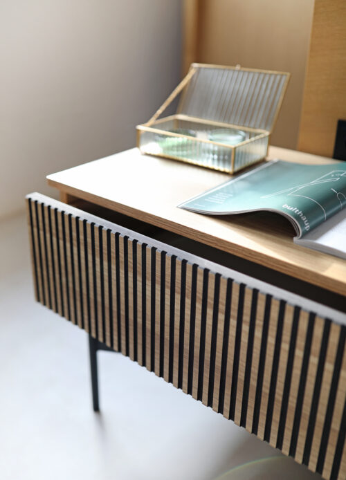 Wyprzedaż! Szafka nocna LINE w kolorze dębu dostępna OD RĘKI