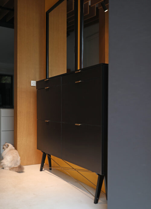 Wyprzedaż! Czarna szafka na buty BASIC podwójna OD RĘKI