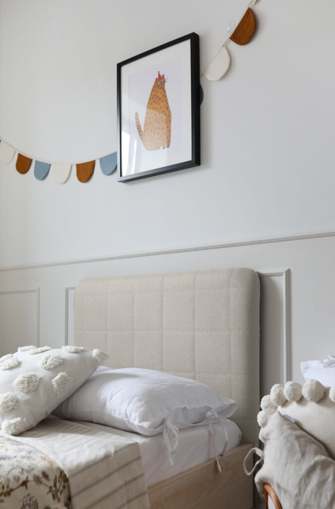 Łóżko NEEDLE BOX TEXTI