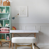 Okazja! Śmietankowa ławka LINE bukle dostępna OD RĘKI!