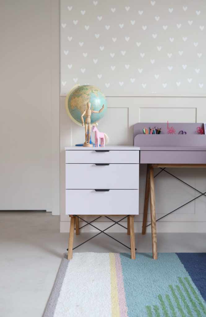 Okazja! Kontener szary w NIESTANDARDOWYM kolorze na dębowym stelażu dostępny OD RĘKI!