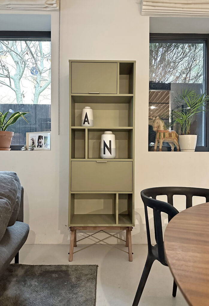 Okazja! Zielony wąski regał TALL POCKET SLIM