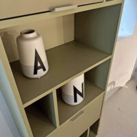 Okazja! Zielony wąski regał TALL POCKET SLIM