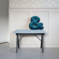 Okazja! Błękitna ławka COMFY na czarnych nogach OD RĘKI