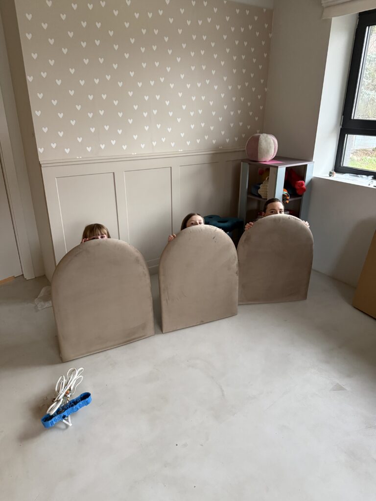 Okazja! Zestaw brązowych paneli ściennych PILLE OD RĘKI