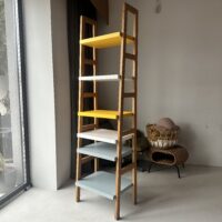 Okazja! Wysoki kolorowy regał drabinkowy RUBBER OD RĘKI