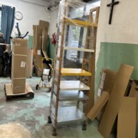 Okazja! Wysoki kolorowy regał drabinkowy RUBBER OD RĘKI