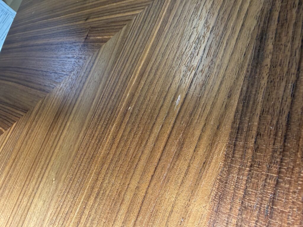 Okazja powystawowa! Orzechowy okrągły stół RUNDA 140cm dostępny OD RĘKI