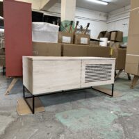 Okazja! Zgrabna szafka telewizyjna LOFTA w kolorze bukowym OD RĘKI