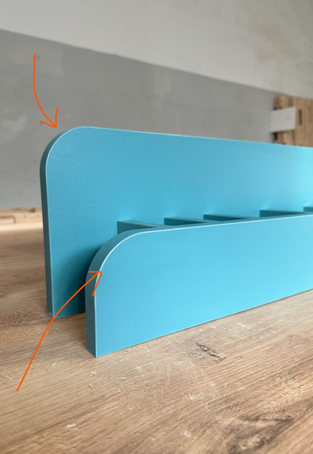 Okazja! Solidne niebieskie biurko z pionową nadstawką SZYBKI TERMIN